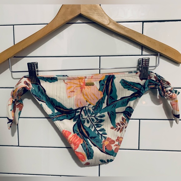 Roxy Hawaiian print side tie Bikini Bottoms M - Picture 3 of 4